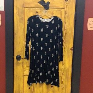 Old Navy Black and White Long Sleeve Dress